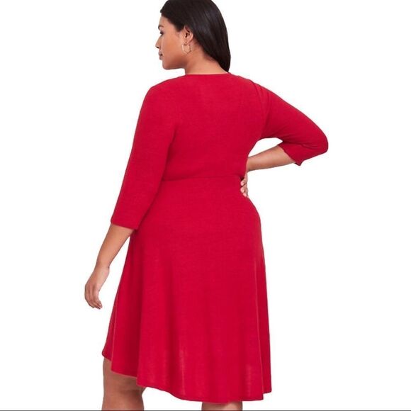 Red V Neck 3/4 Sleeve Side Pockets Fit Flare Hi-Low Knee Dress by Torrid NEW - Picture 3 of 3